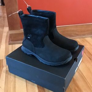 Ugg Darius vibram soled boot